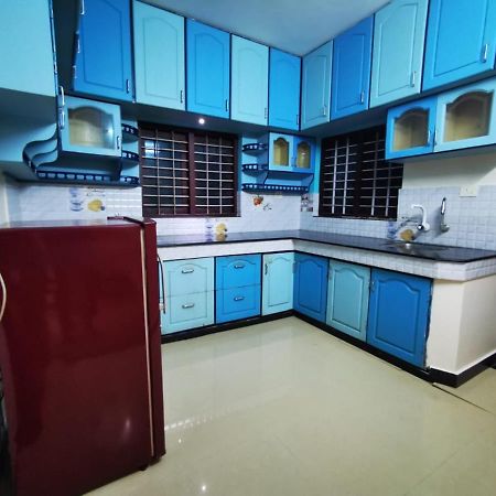 J2 Home Stay - Luxury Homes With Caravan Services Thiruvananthapuram Exterior foto
