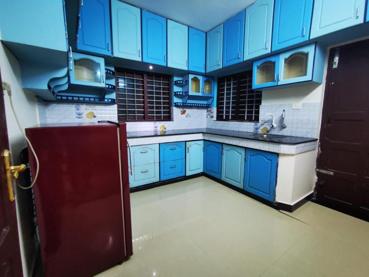 J2 Home Stay - Luxury Homes With Caravan Services Thiruvananthapuram Exterior foto