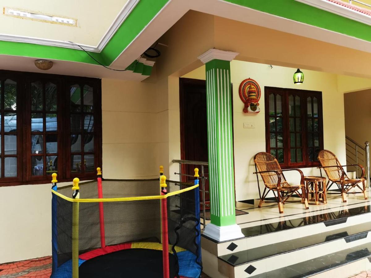 J2 Home Stay - Luxury Homes With Caravan Services Thiruvananthapuram Exterior foto